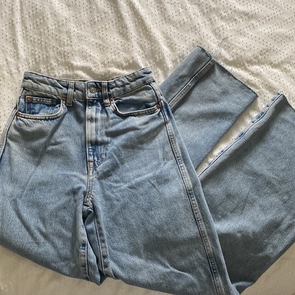 H&M Wide Leg High Rise Jeans - Picture 3 of 5